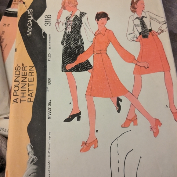 3 Vintage 1970s Patterns McCall's Jiffy Knits - Picture 4 of 4